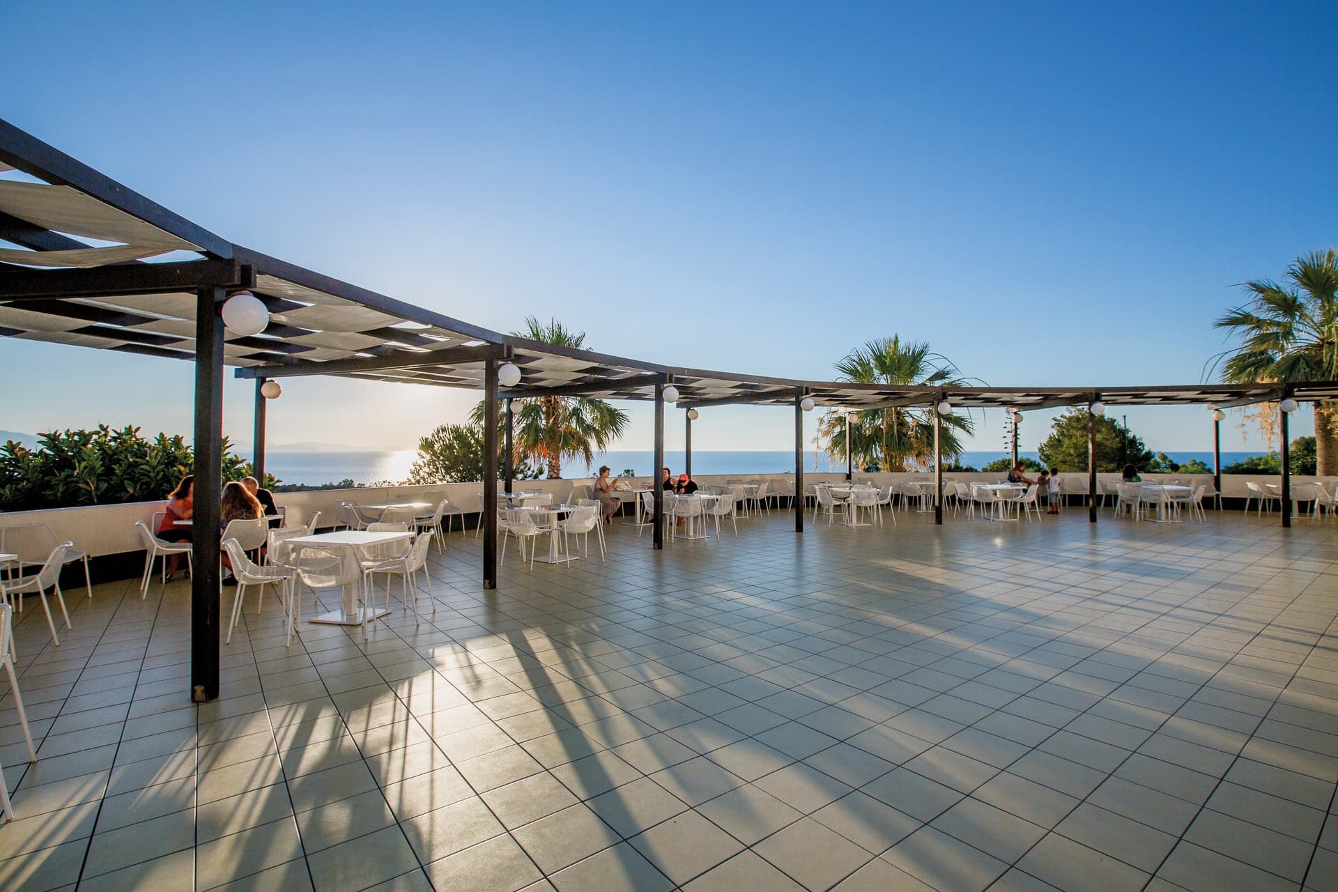 Italien Sizilien Hotel Costa Verde Terrasse