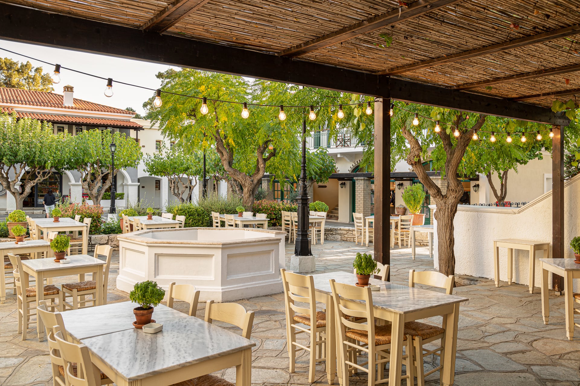 Griechenland Samos Doryssa Seaside Resort Restaurant außen